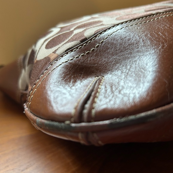 Y2K 2000 Coach Brown Signature Canvas Shoulder Bag with Brass Ring Accent - Picture 8 of 15